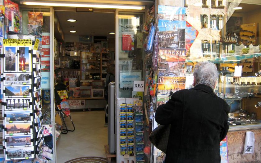 302 Smokes, Legos, and Warhammer