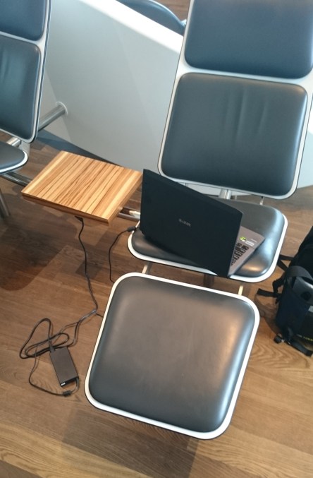 PIC_0002 Frankfurt Airpot Recliners.jpg